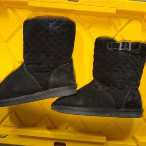 Black Quilted Bear Paw Boots with buckle